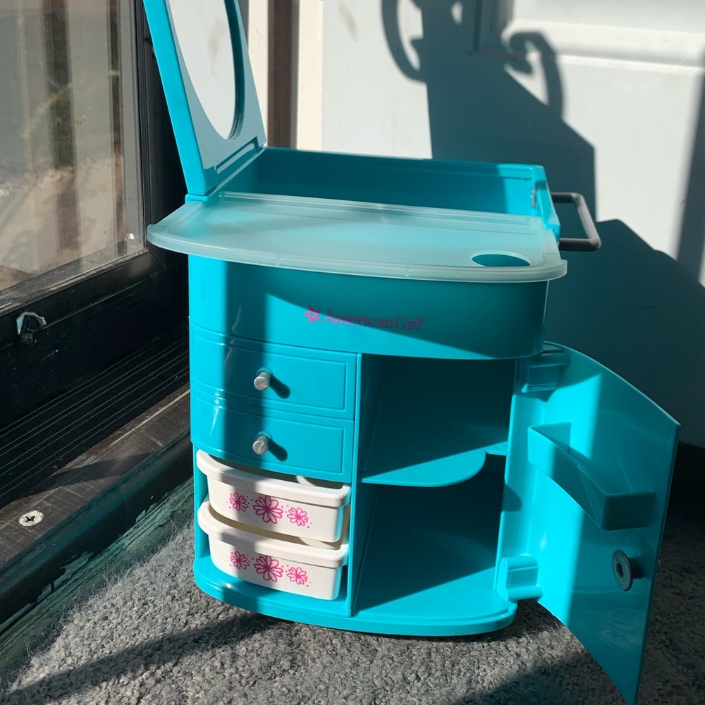 American Girl Truly Blue Hairstyling Caddy
